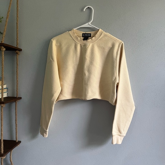 Yellow/cream cropped sweater - Picture 1 of 3